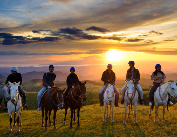 Horseback Riding Monteverde Forest & Farm